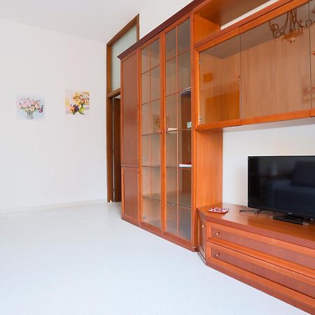 Bright Apartment Near The Sea With Parking Salerno Kültér fotó